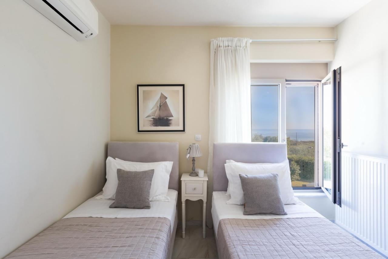 Lux Villa Mia With Heated Pool, 2Km To Beach & Childrens Area! Mikro Metochi Eksteriør bilde