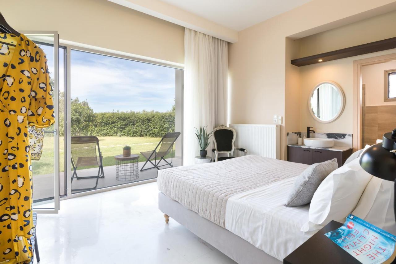 Lux Villa Mia With Heated Pool, 2Km To Beach & Childrens Area! Mikro Metochi Eksteriør bilde