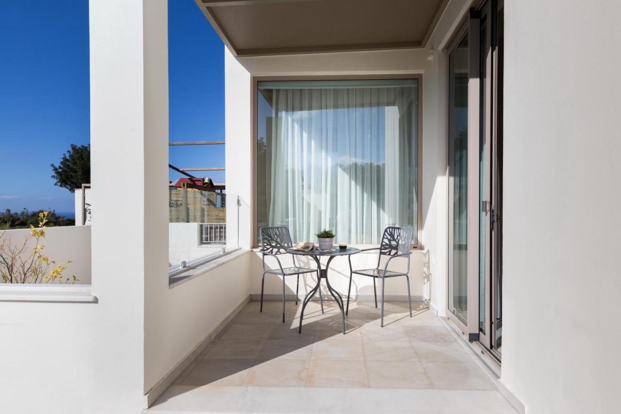 Lux Villa Mia With Heated Pool, 2Km To Beach & Childrens Area! Mikro Metochi Eksteriør bilde
