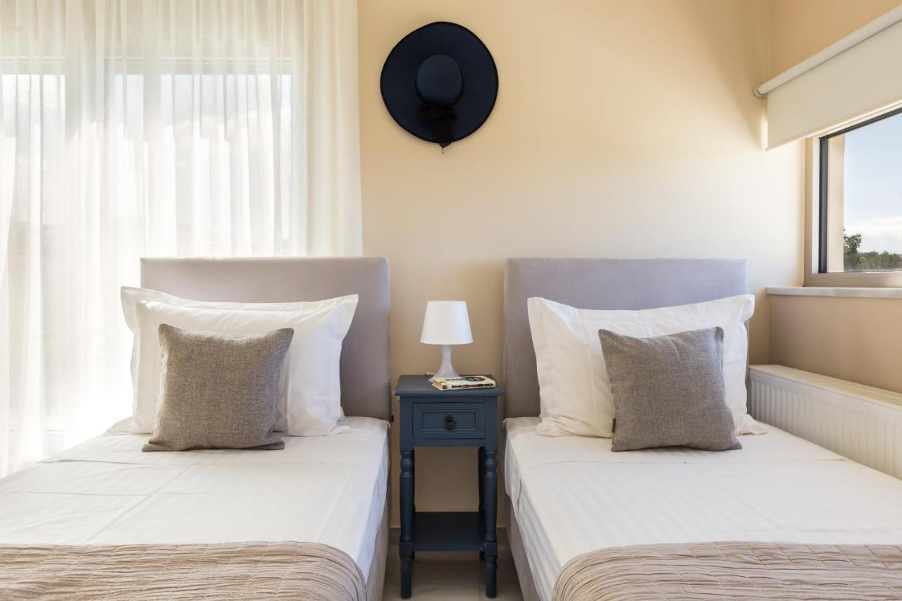 Lux Villa Mia With Heated Pool, 2Km To Beach & Childrens Area! Mikro Metochi Eksteriør bilde